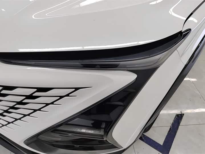 Photo 5 - Changan UNI-T