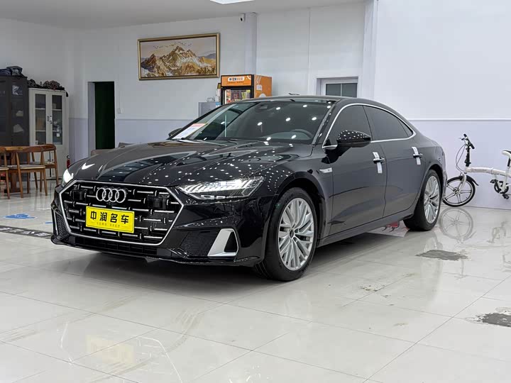 Фото 1 - Audi A7L