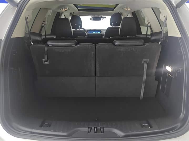 Фото 4 - Ford Edge