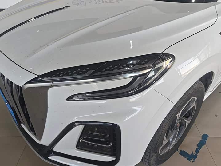 Фото 5 - Hongqi HS3