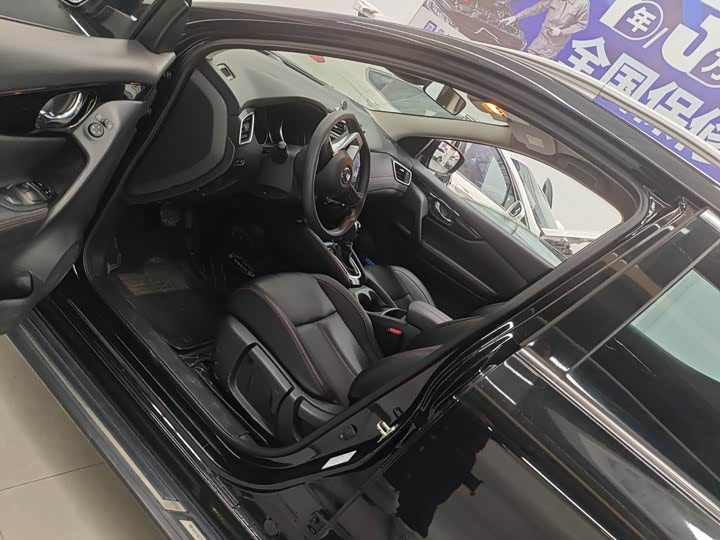 Фото 3 - Nissan Qashqai