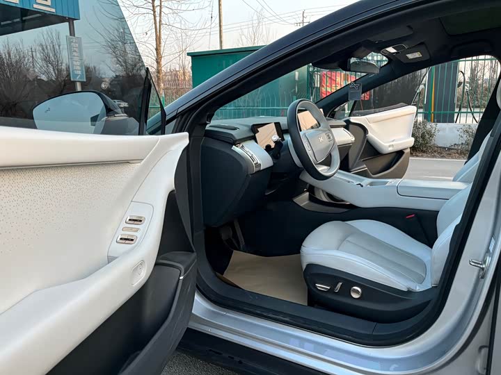 Фото 7 - XPeng F57