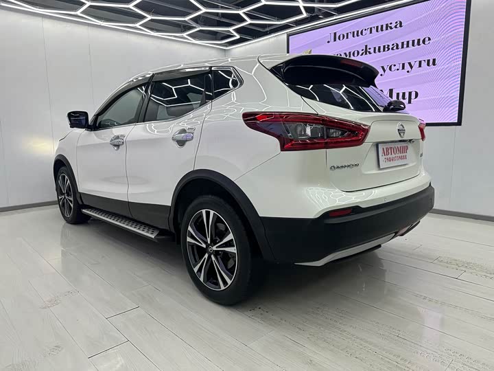 Фото 8 - Nissan Qashqai