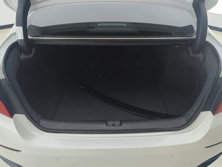 Фото 4 - Honda Inspire