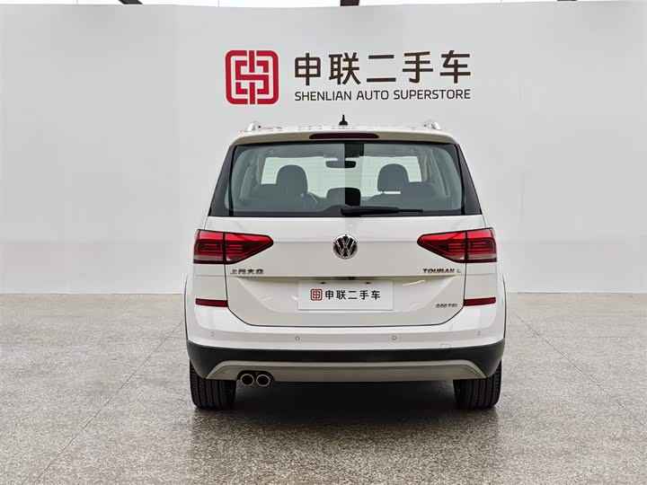Фото 3 - Volkswagen Touran L