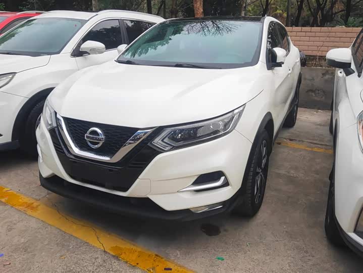 Фото 1 - Nissan Qashqai