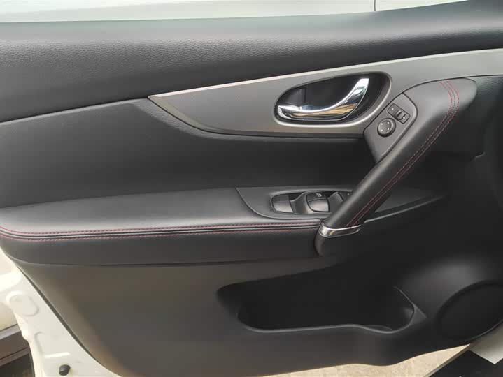 Фото 7 - Nissan Qashqai