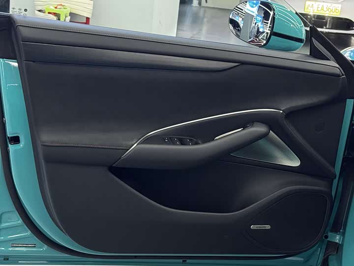 Фото 7 - Xiaomi SU7