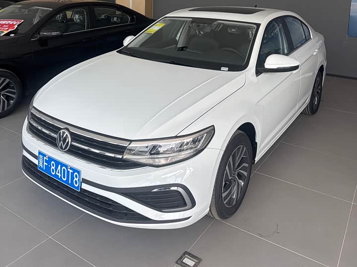 Фото 1 - Volkswagen Bora