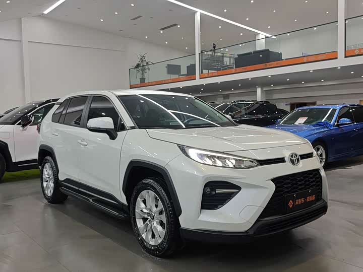 Фото 2 - Toyota Wildlander