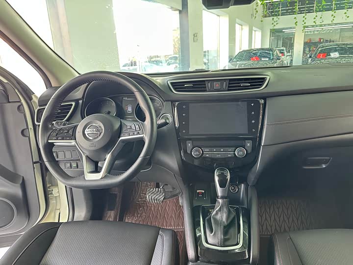 Фото 9 - Nissan Qashqai