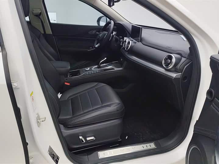 Фото 8 - Wey VV5