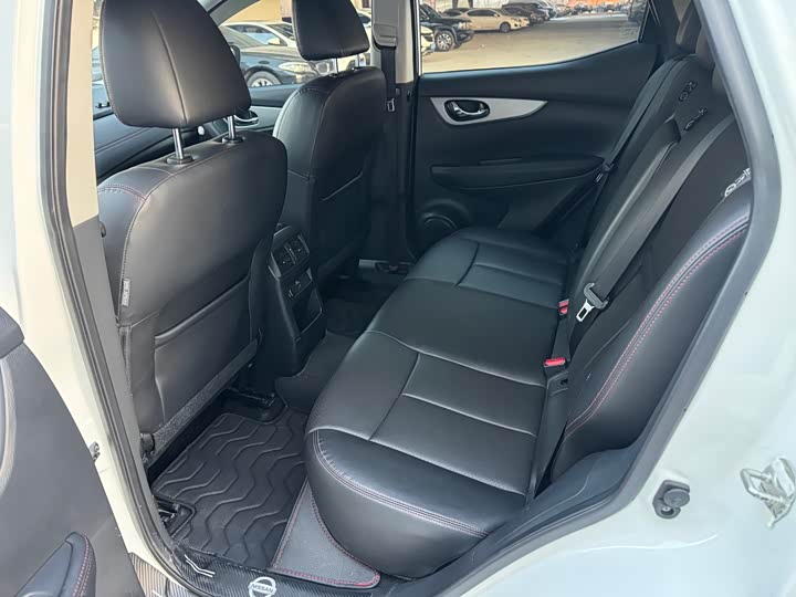 Фото 6 - Nissan Qashqai