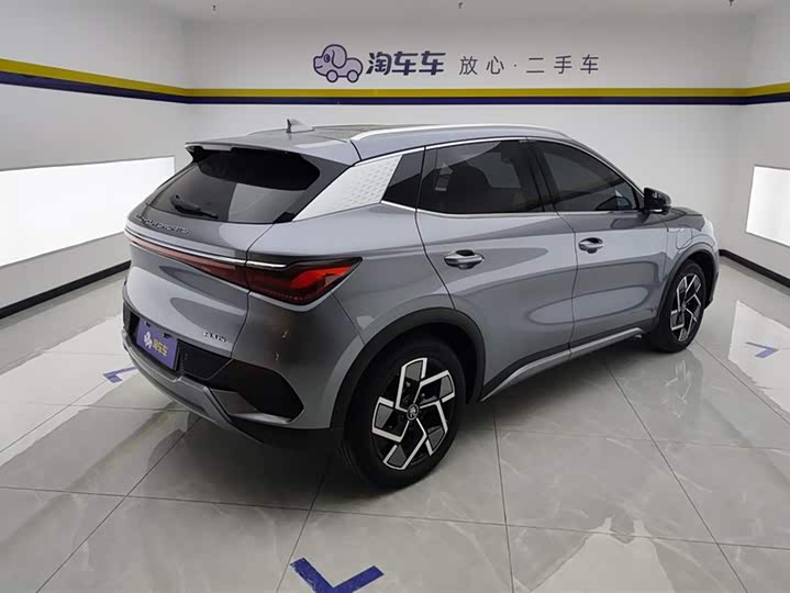 Фото 3 - BYD Yuan Plus