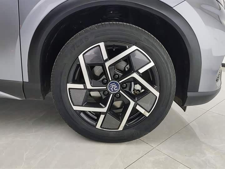 Фото 6 - BYD Yuan Plus