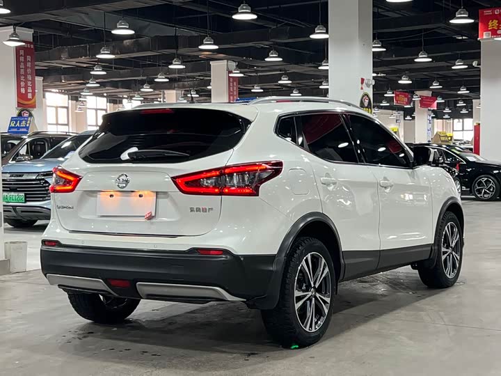 Фото 5 - Nissan Qashqai