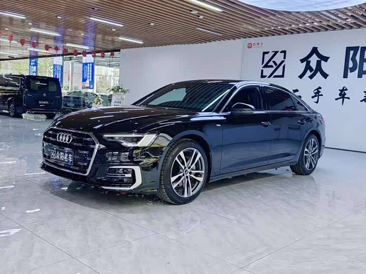 Фото 1 - Audi A6L