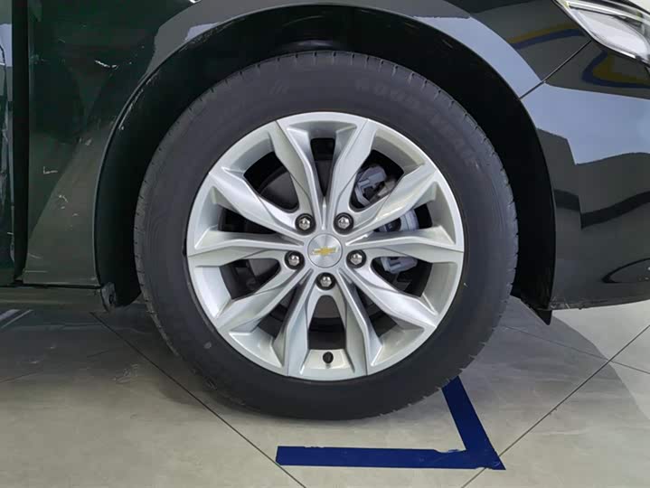 Фото 6 - Chevrolet Malibu XL