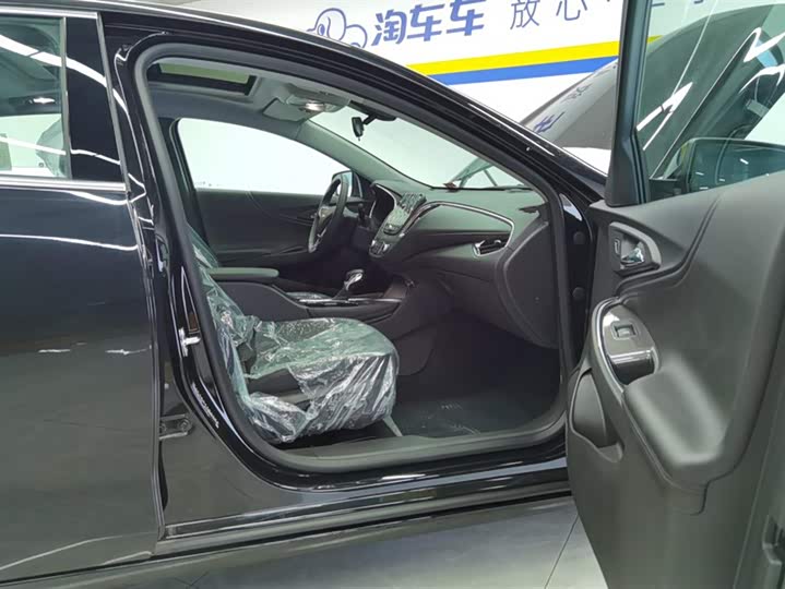 Фото 8 - Chevrolet Malibu XL