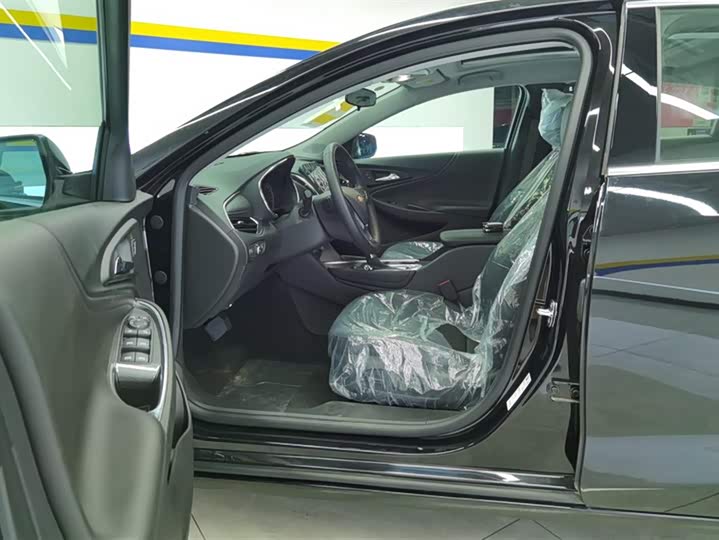 Фото 9 - Chevrolet Malibu XL