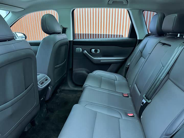 Фото 8 - Leapmotor C10