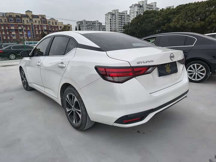Фото 8 - Nissan Sylphy