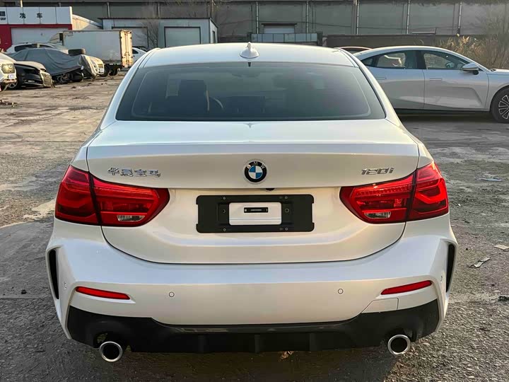 Фото 5 - BMW 1 Series