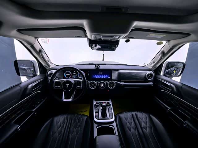 Фото 8 - Tank 300