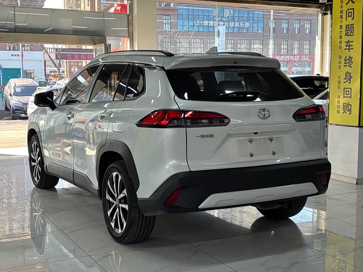 Фото 6 - Toyota Corolla Cross