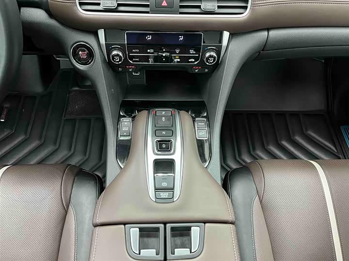 Фото 5 - Honda UR-V