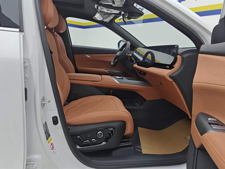 Фото 8 - Changan CS75 Plus