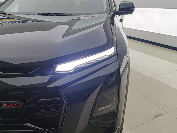 Фото 5 - Chevrolet Equinox Plus