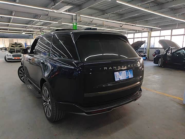 Фото 9 - Land Rover Range Rover