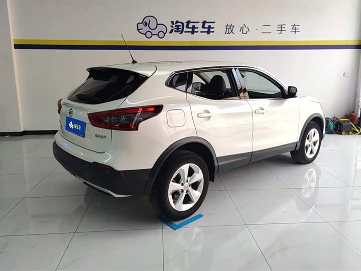 Фото 3 - Nissan Qashqai