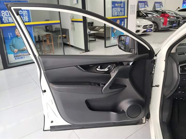 Фото 7 - Nissan Qashqai