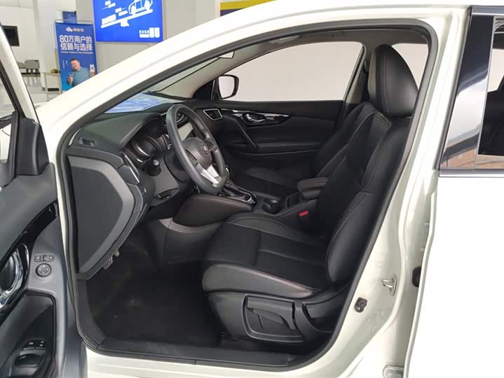 Фото 9 - Nissan Qashqai