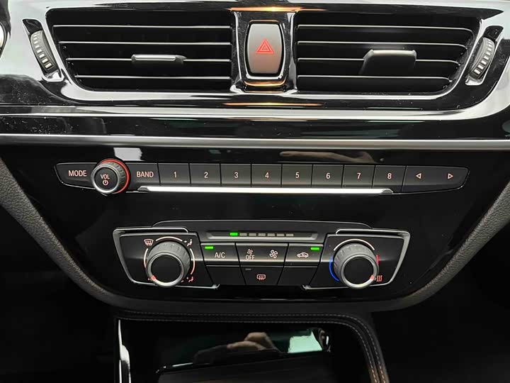 Фото 5 - BMW 1 Series