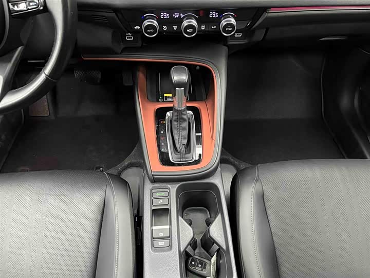 Фото 5 - Honda Vezel