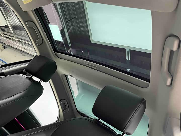 Фото 9 - Honda Vezel