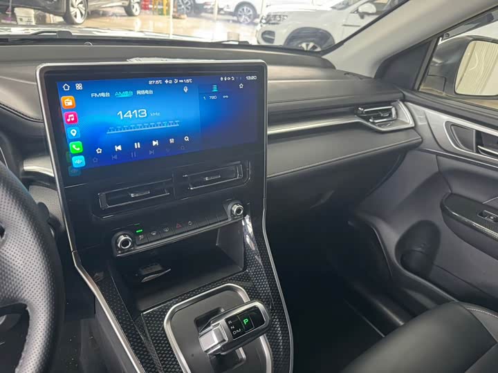 Фото 8 - Haval M6