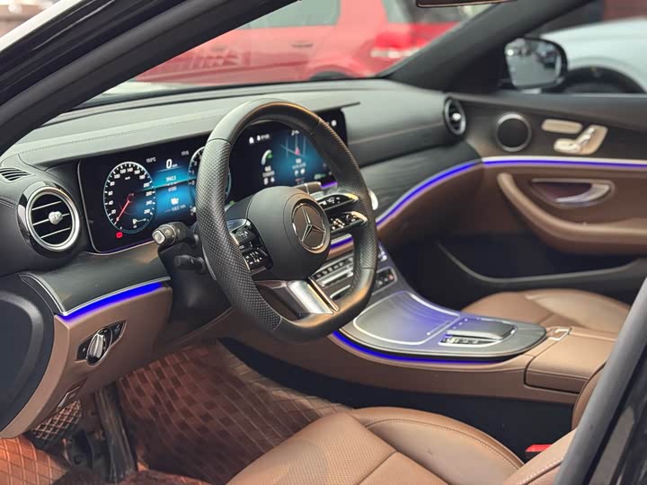 Фото 8 - Mercedes-Benz E-Class Hybrid