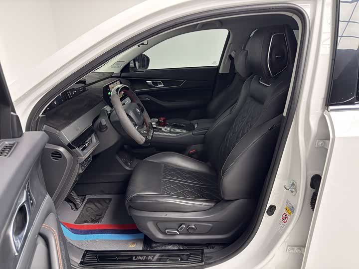 Фото 6 - Changan UNI-K Hybrid