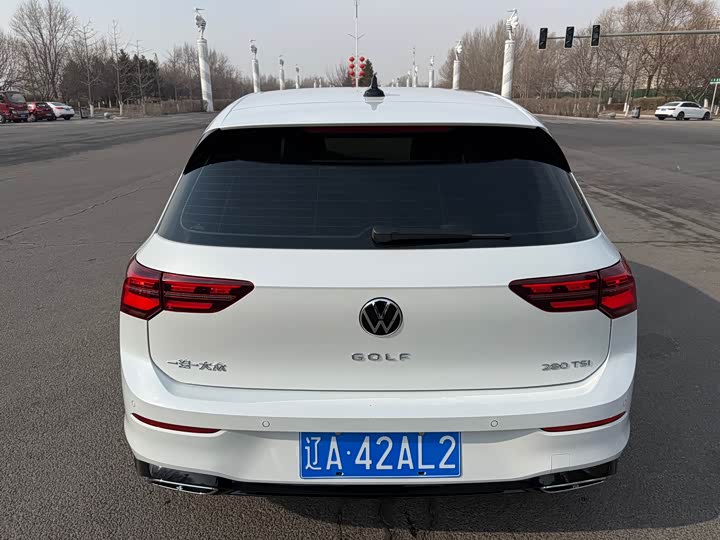 Фото 7 - Volkswagen Golf