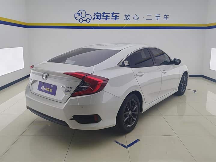 Фото 3 - Honda Civic