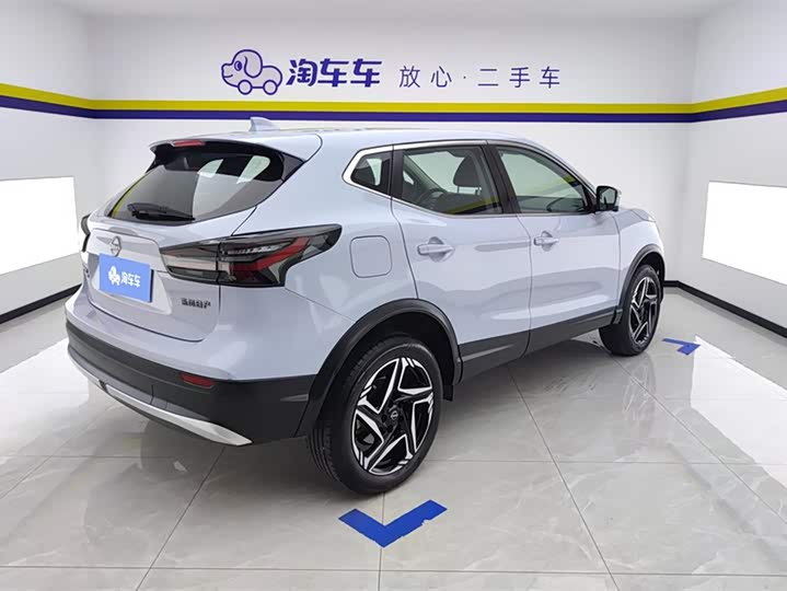 Фото 3 - Nissan Qashqai