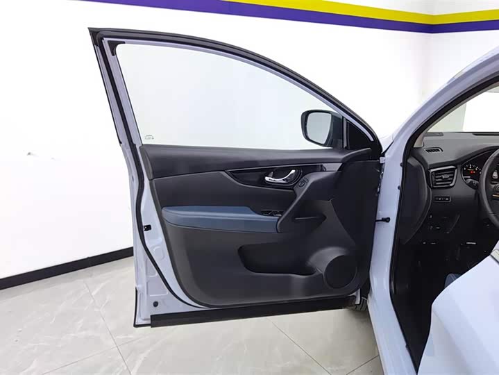 Фото 7 - Nissan Qashqai