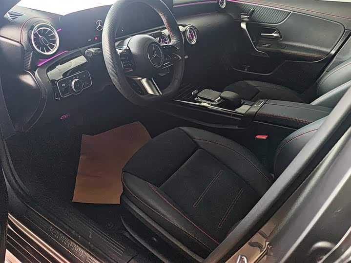 Фото 9 - Mercedes-Benz A-Class