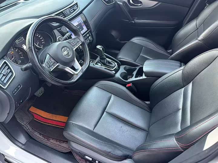 Фото 4 - Nissan Qashqai
