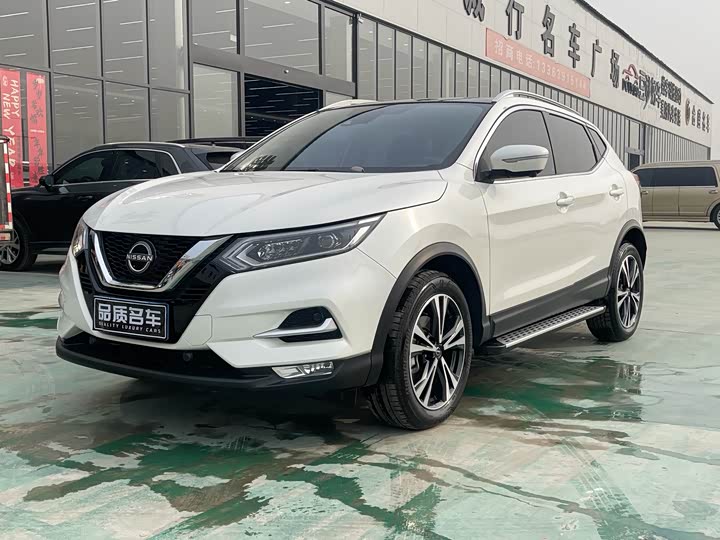 Фото 1 - Nissan Qashqai