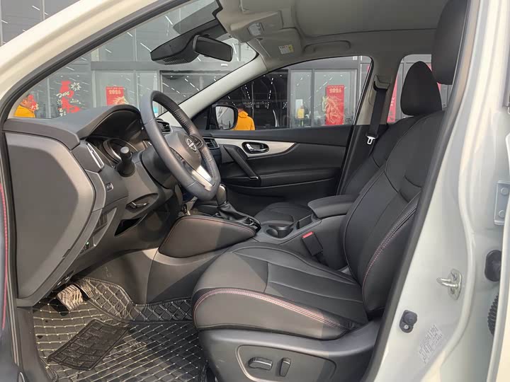 Фото 4 - Nissan Qashqai